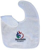 Weißes Babylätzchen mit Logo der Gemeinde Wehrheim.
