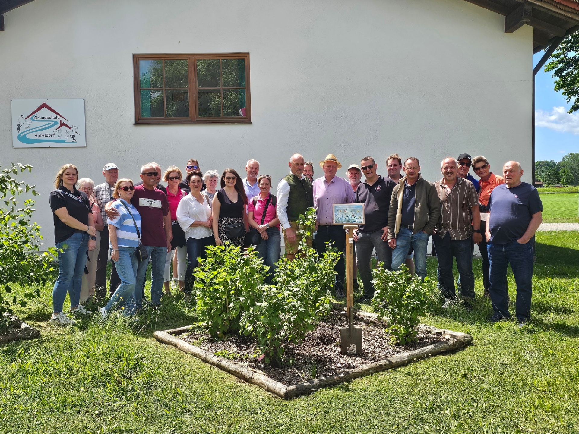 Tag 2, Besuch im Apfeldorf Tag 2, Besuch im Apfeldorf