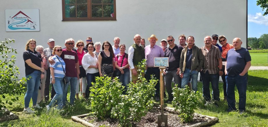 Tag 2, Besuch im Apfeldorf Tag 2, Besuch im Apfeldorf