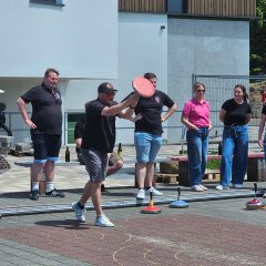 Tag 2, Besuch im Apfeldorf