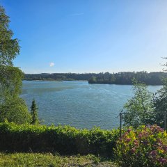 Tag 2, Besuch im Apfeldorf